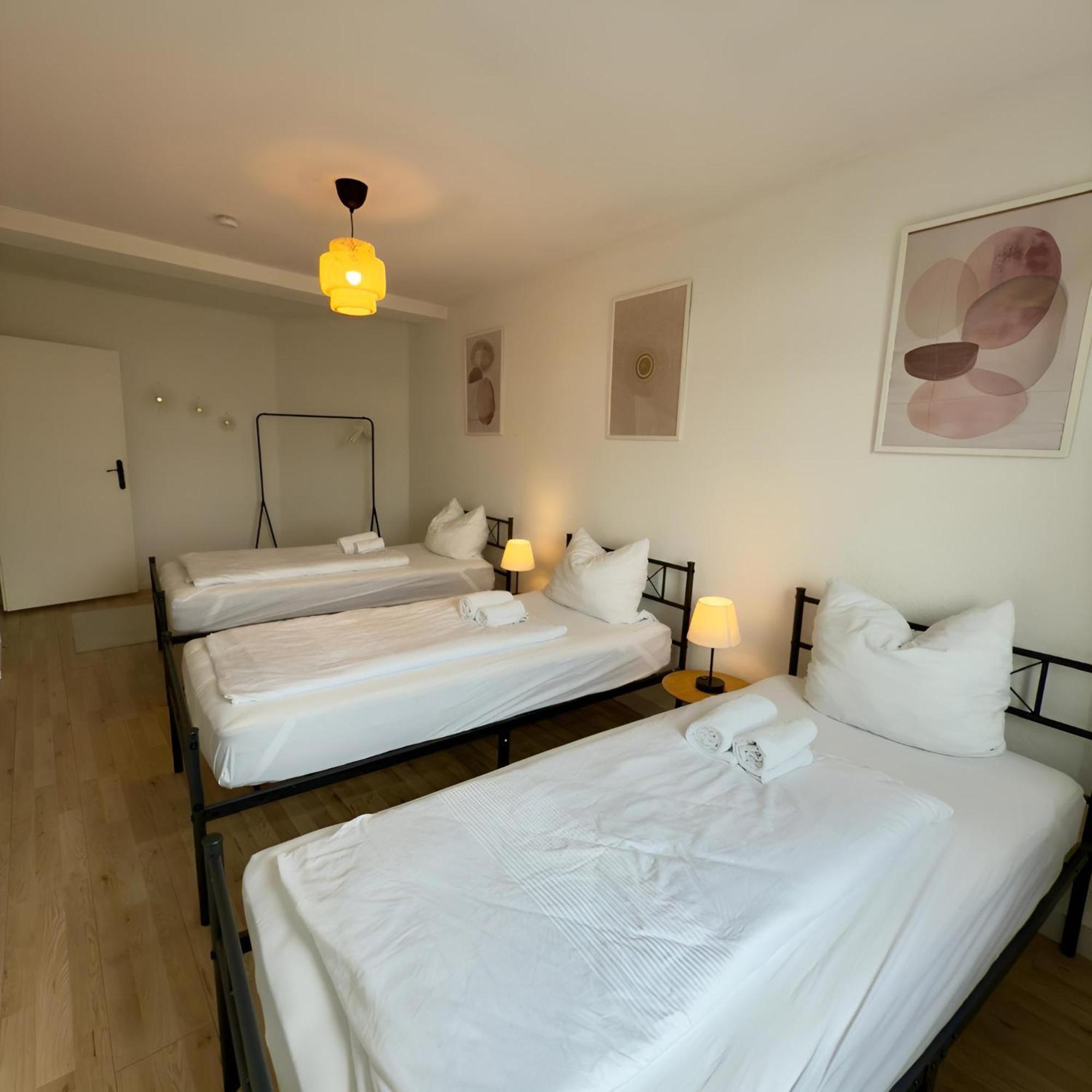 קאסל Raha Apartments - Ihr Komfortables Zuhause - Garten - Vollausstattung - Balkon - Parkplatz מראה חיצוני תמונה